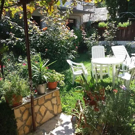 Modern&cozy Bosnian House With Garden+free Parking * Sarajevo